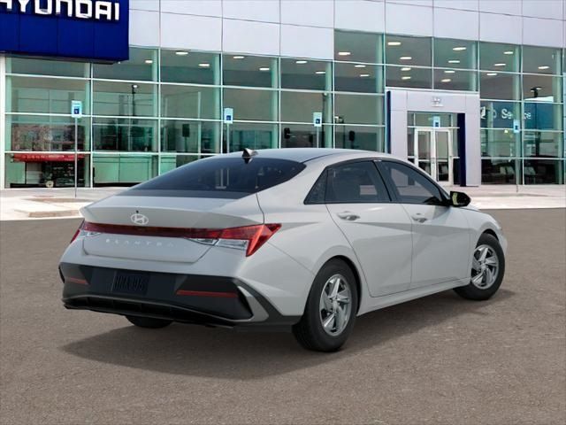 2025 Hyundai Elantra SE