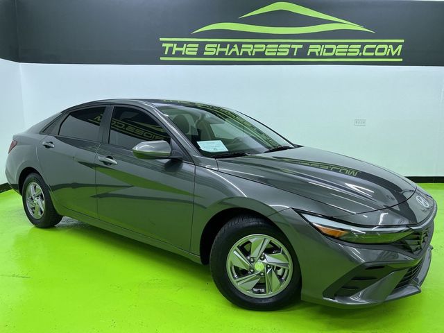 2025 Hyundai Elantra SE