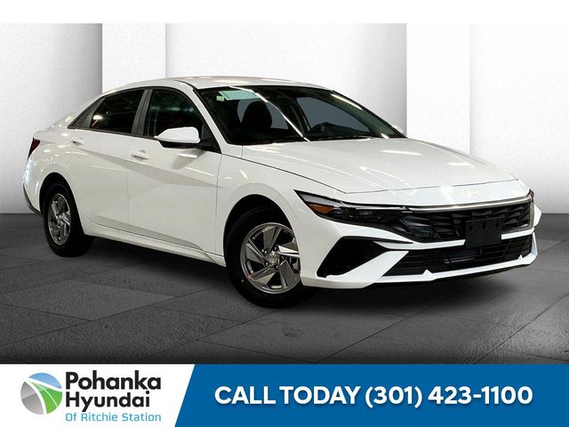 2025 Hyundai Elantra SE