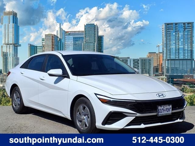 2025 Hyundai Elantra SE