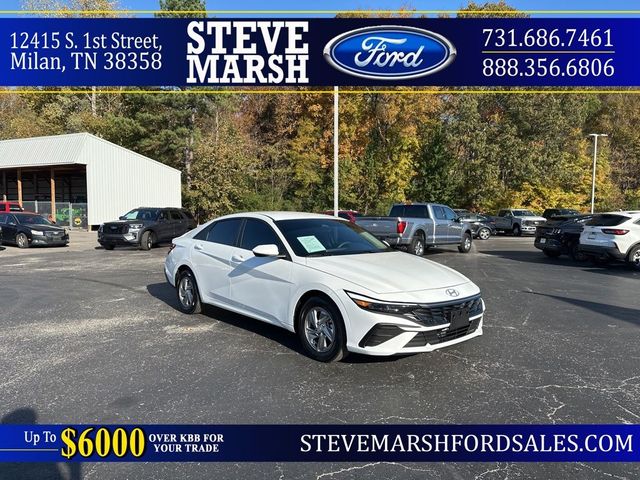 2025 Hyundai Elantra SE