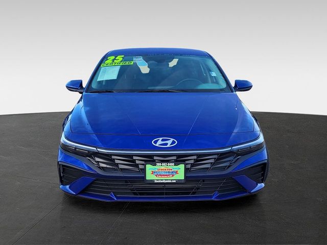 2025 Hyundai Elantra SE