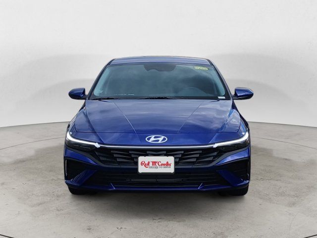 2025 Hyundai Elantra SE