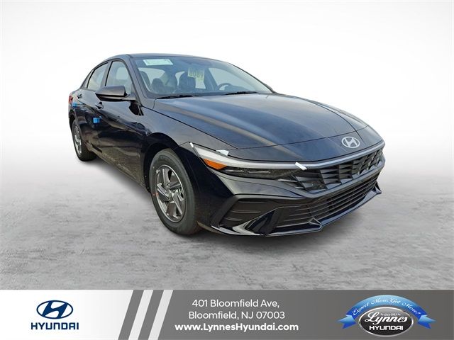 2025 Hyundai Elantra SE