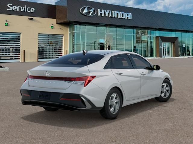 2025 Hyundai Elantra SE