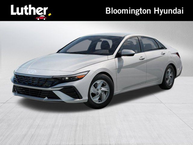 2025 Hyundai Elantra SE