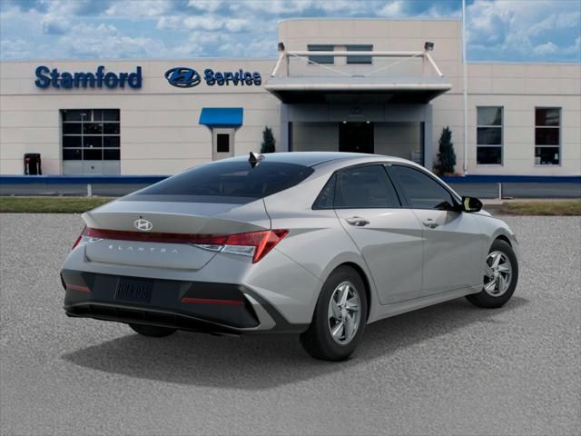 2025 Hyundai Elantra SE