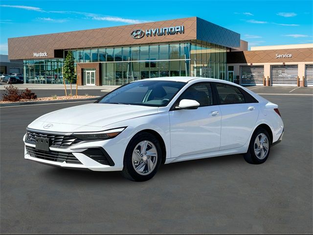 2025 Hyundai Elantra SE