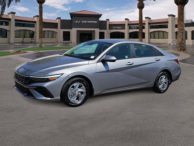 2025 Hyundai Elantra SE