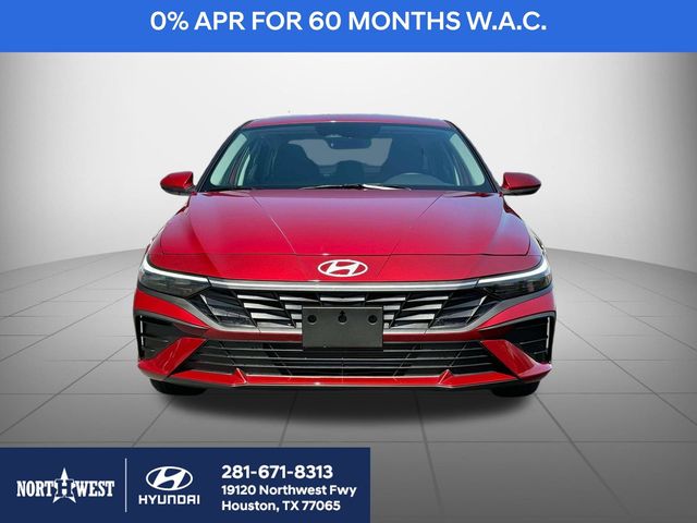 2025 Hyundai Elantra SE