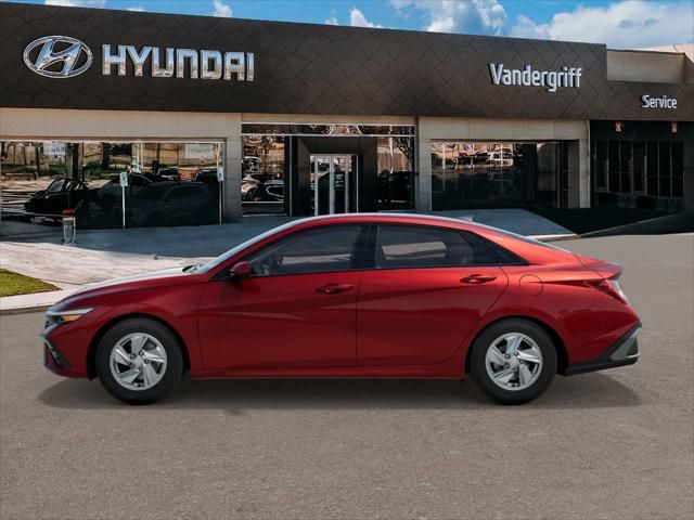 2025 Hyundai Elantra SE