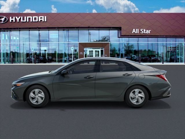 2025 Hyundai Elantra SE