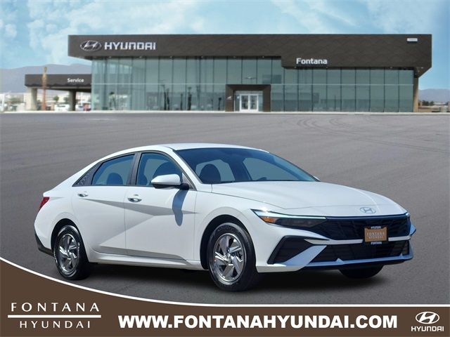 2025 Hyundai Elantra SE