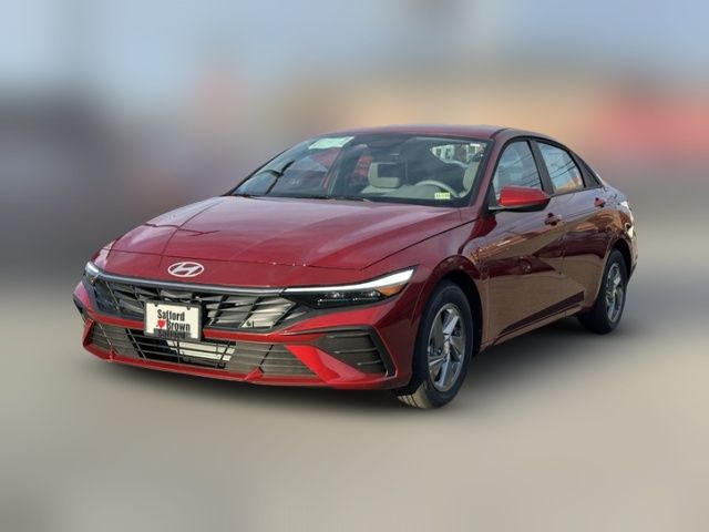 2025 Hyundai Elantra SE