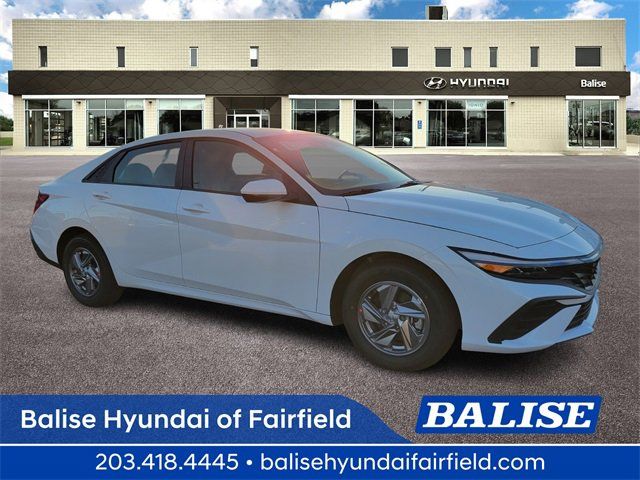 2025 Hyundai Elantra SE