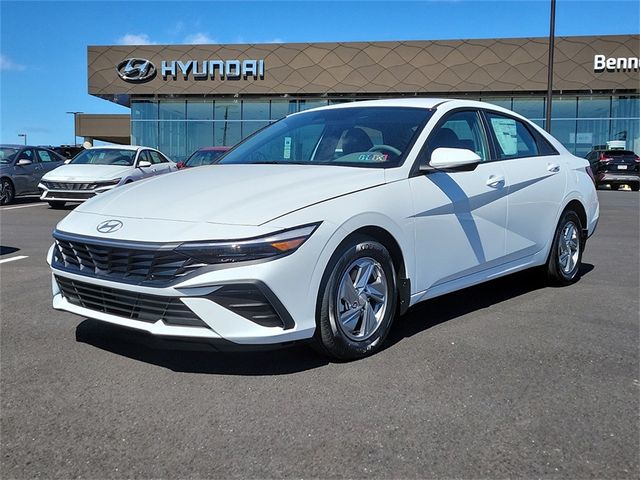 2025 Hyundai Elantra SE