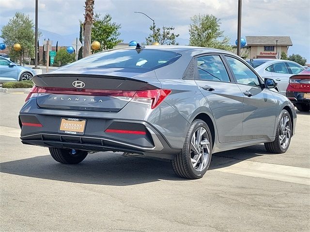 2025 Hyundai Elantra SEL Sport