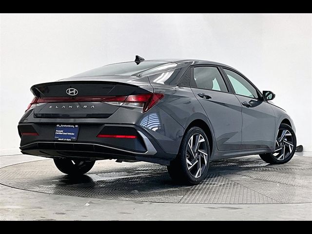 2025 Hyundai Elantra SEL Sport