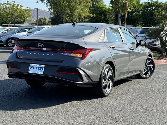 2025 Hyundai Elantra SEL Convenience