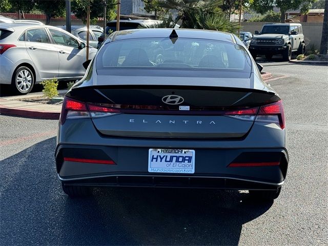 2025 Hyundai Elantra SEL Convenience