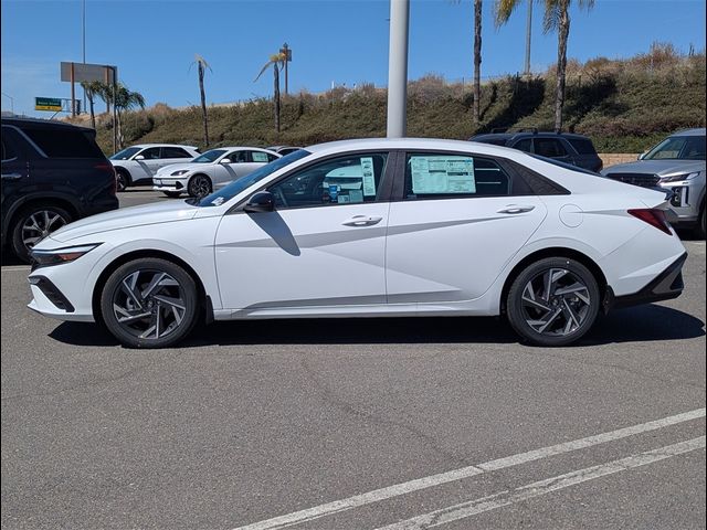 2025 Hyundai Elantra SEL Sport