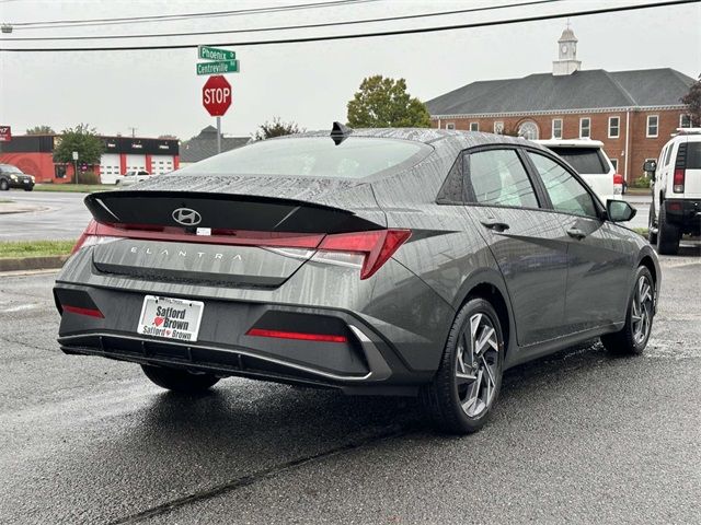 2025 Hyundai Elantra SEL Sport