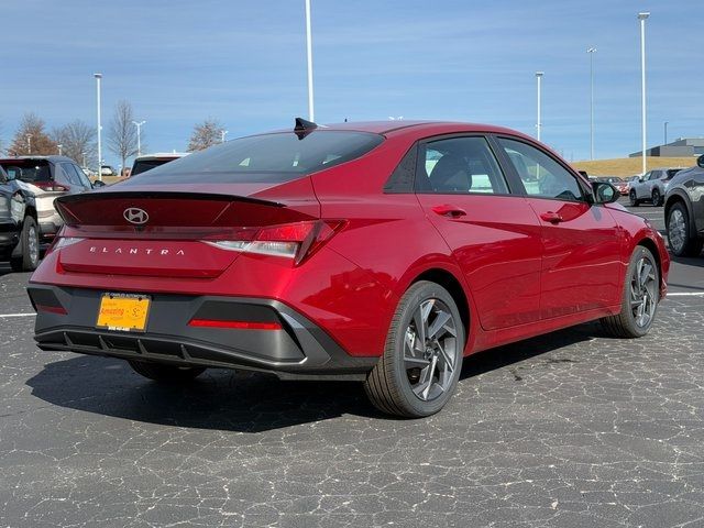 2025 Hyundai Elantra SEL Sport