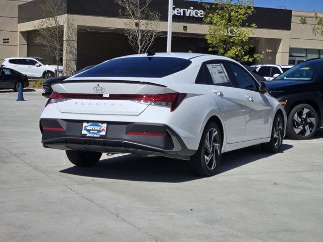 2025 Hyundai Elantra SEL Sport