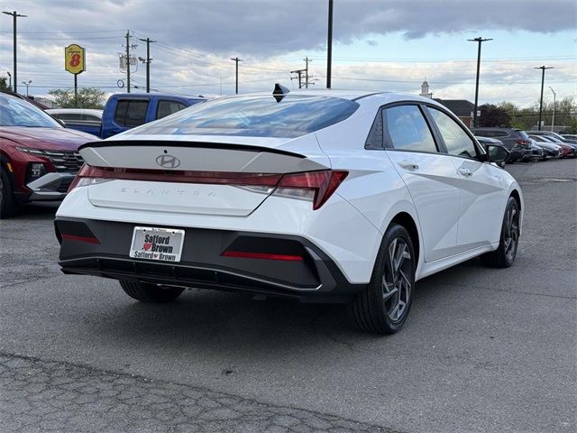 2025 Hyundai Elantra SEL Sport