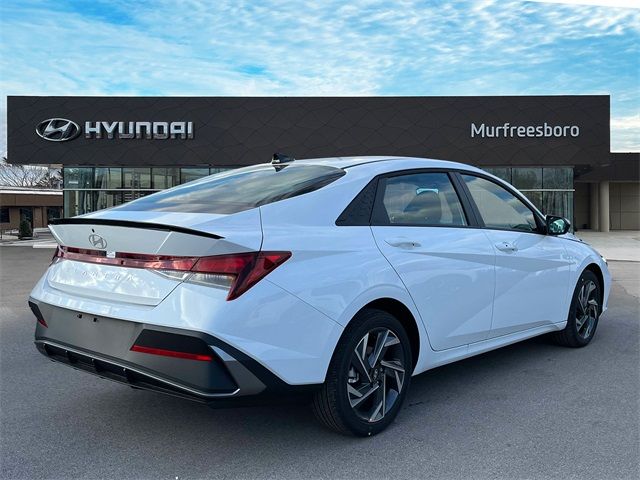 2025 Hyundai Elantra SEL Sport