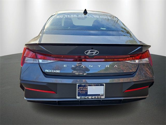 2025 Hyundai Elantra SEL Sport