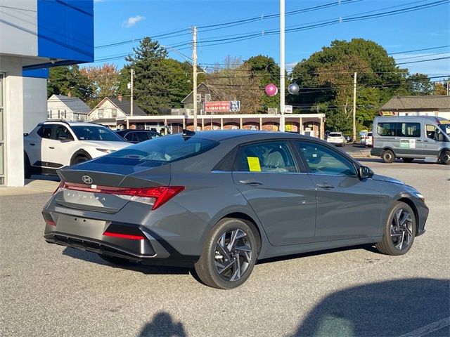 2025 Hyundai Elantra SEL Convenience