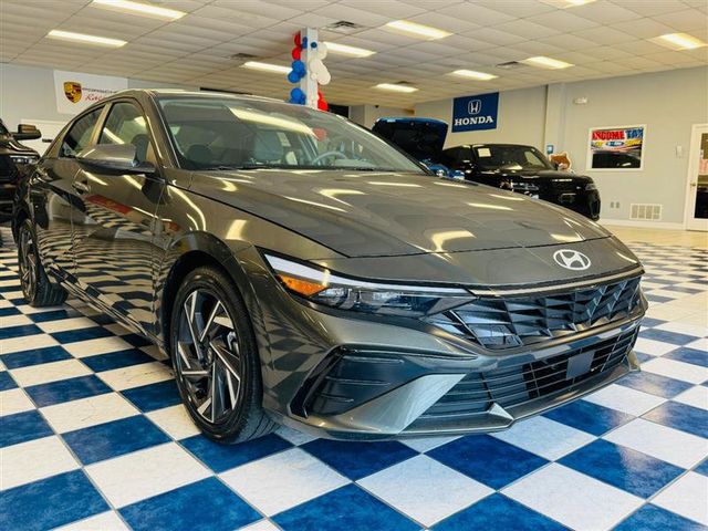 2025 Hyundai Elantra SEL Convenience