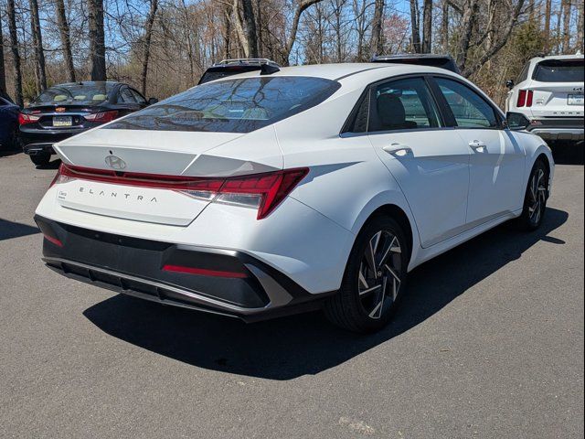 2025 Hyundai Elantra SEL Convenience