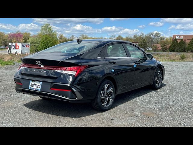 2025 Hyundai Elantra SEL Convenience