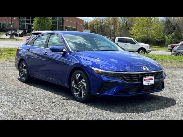 2025 Hyundai Elantra SEL Convenience