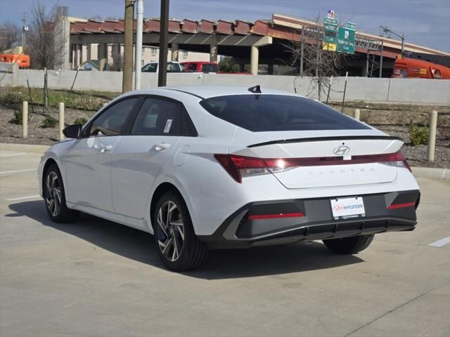 2025 Hyundai Elantra SEL Sport