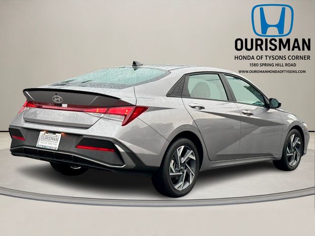 2025 Hyundai Elantra SEL Sport