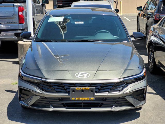 2025 Hyundai Elantra SEL Sport