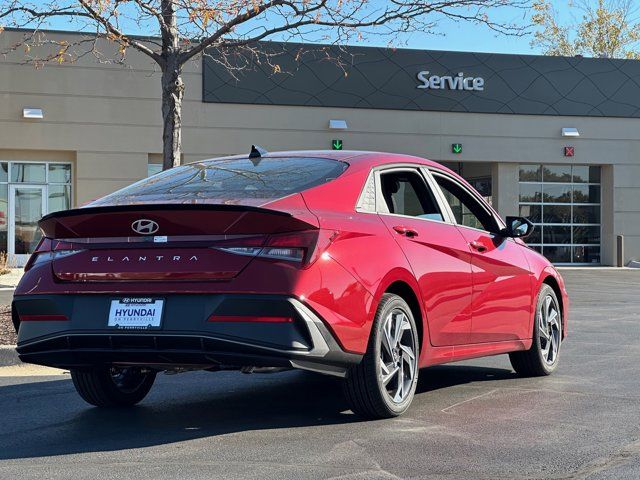 2025 Hyundai Elantra SEL Sport