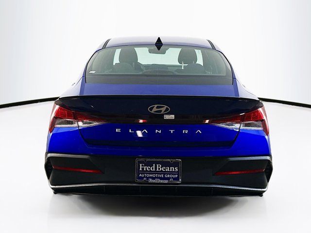 2025 Hyundai Elantra SEL Sport