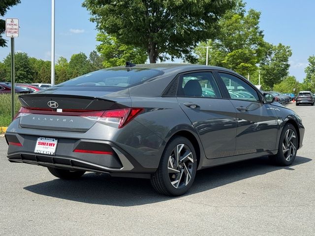 2025 Hyundai Elantra SEL Sport