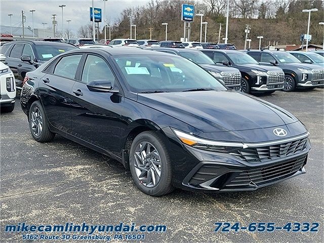 2025 Hyundai Elantra SEL Sport
