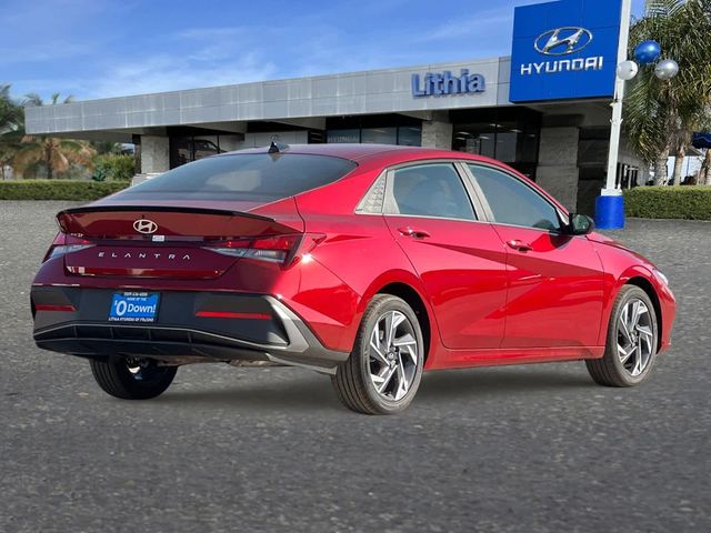 2025 Hyundai Elantra SEL Sport