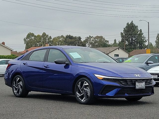2025 Hyundai Elantra SEL Sport
