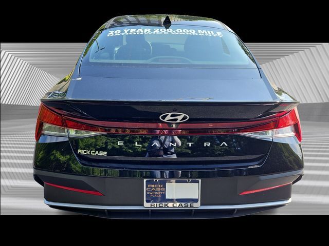 2025 Hyundai Elantra SEL Sport