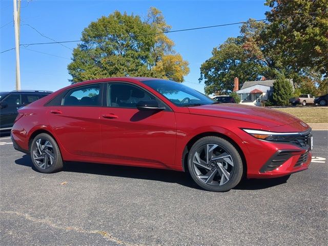 2025 Hyundai Elantra SEL Sport