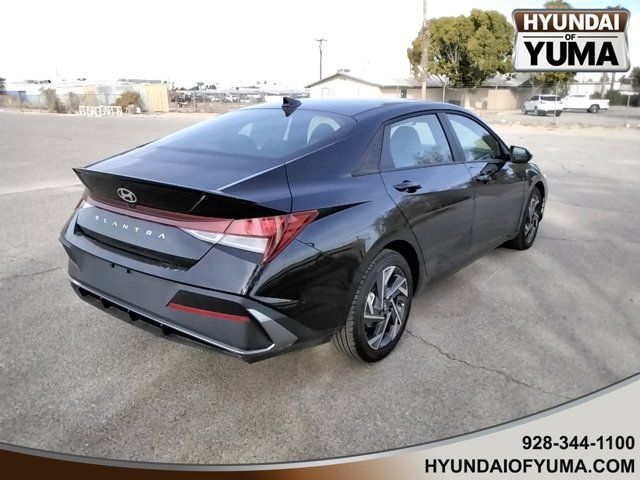 2025 Hyundai Elantra SEL Sport