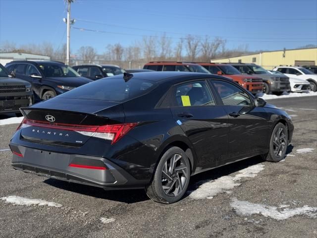 2025 Hyundai Elantra Hybrid SEL Sport