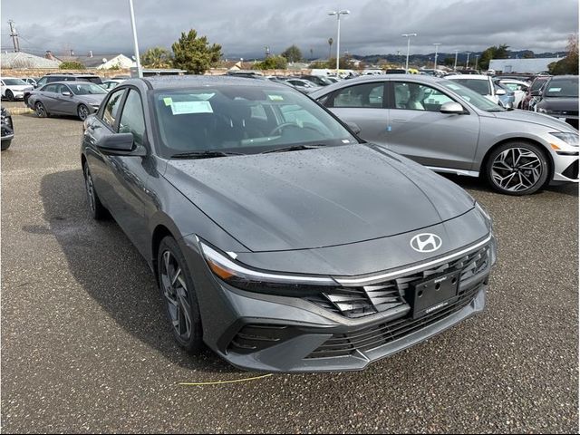 2025 Hyundai Elantra Hybrid SEL Sport